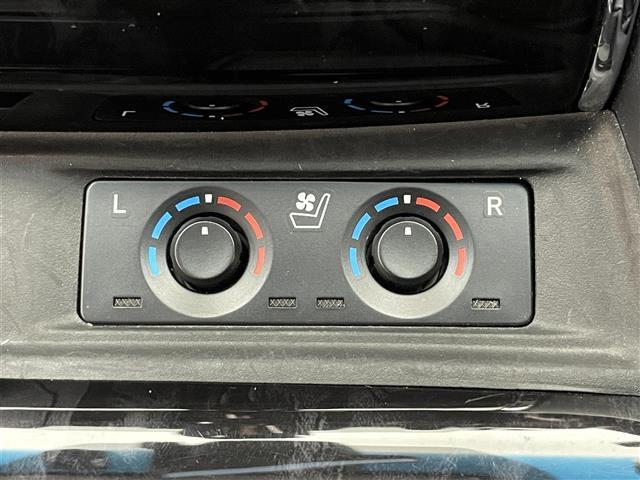 アルファード ２．５Ｓ　Ｃパッケージ　メーカーナビＴＶ　ＪＢＬ　全方位カメラ　禁煙　ＤＶＤデッキ　デジタルインナーミラー　パーキングアシスト　ＢＳＭ　黒革　シートヒーター　シートエアコン　電動リアゲート　三眼ＬＥＤ　前後ドラレコ　衝突軽減（7枚目）