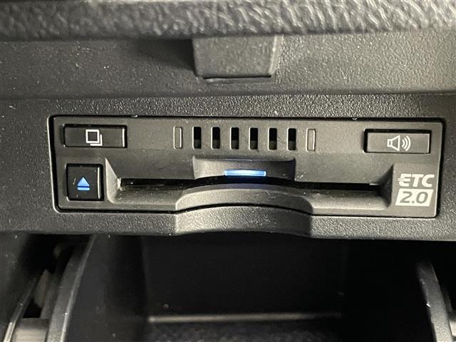 アルファード ２．５Ｓ　Ｃパッケージ　メーカーナビＴＶ　ＪＢＬ　全方位カメラ　禁煙　ＤＶＤデッキ　デジタルインナーミラー　パーキングアシスト　ＢＳＭ　黒革　シートヒーター　シートエアコン　電動リアゲート　三眼ＬＥＤ　前後ドラレコ　衝突軽減（10枚目）