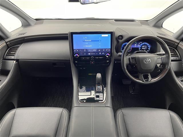 アルファードハイブリッド Z 純正14型ナビ 独立ムーンルーフ トヨタチームメイト アドバンスドパーク 全方位カメラ HUD デジタルインナーミラー AC100V 黒革 シートヒーター 両側パワスラ BSM スペアタイヤ 禁煙車(2枚目)