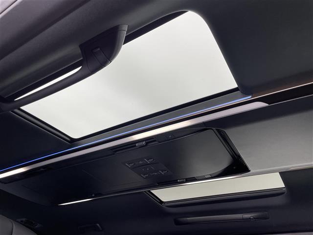 アルファードハイブリッド Z 純正14型ナビ 独立ムーンルーフ トヨタチームメイト アドバンスドパーク 全方位カメラ HUD デジタルインナーミラー AC100V 黒革 シートヒーター 両側パワスラ BSM スペアタイヤ 禁煙車(5枚目)