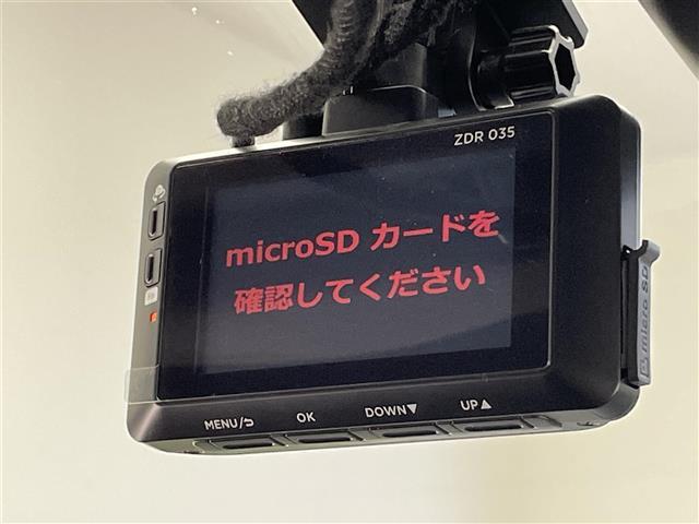 アルファードハイブリッド Z 純正14型ナビ 独立ムーンルーフ トヨタチームメイト アドバンスドパーク 全方位カメラ HUD デジタルインナーミラー AC100V 黒革 シートヒーター 両側パワスラ BSM スペアタイヤ 禁煙車(14枚目)