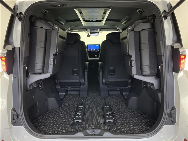 アルファードハイブリッド Z 純正14型ナビ 独立ムーンルーフ トヨタチームメイト アドバンスドパーク 全方位カメラ HUD デジタルインナーミラー AC100V 黒革 シートヒーター 両側パワスラ BSM スペアタイヤ 禁煙車(23枚目)