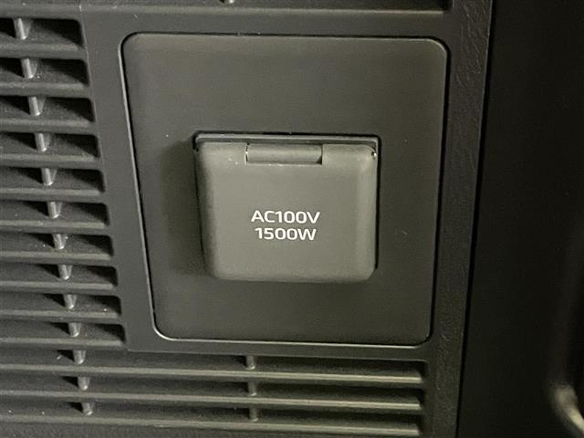 アルファードハイブリッド Z 純正14型ナビ 独立ムーンルーフ トヨタチームメイト アドバンスドパーク 全方位カメラ HUD デジタルインナーミラー AC100V 黒革 シートヒーター 両側パワスラ BSM スペアタイヤ 禁煙車(32枚目)