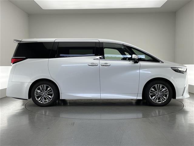 アルファードハイブリッド Z 純正14型ナビ 独立ムーンルーフ トヨタチームメイト アドバンスドパーク 全方位カメラ HUD デジタルインナーミラー AC100V 黒革 シートヒーター 両側パワスラ BSM スペアタイヤ 禁煙車(40枚目)