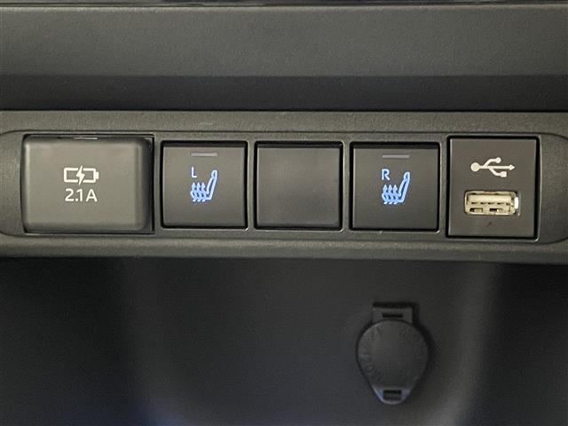 ヤリスクロス ハイブリッドＺ　純正８型ＤＡナビＴＶ　全方位カメラ　禁煙車　ＤＶＤデッキ　ハーフレザー　シートヒーター　電動パーキング　前後ドラレコ　セーフティセンス　衝突軽減　追従クルコン　ＢＳＭ　コーナーセンサー　ＬＥＤライト（6枚目）