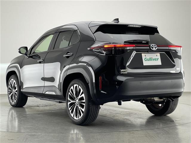 ヤリスクロス ハイブリッドＺ　純正８型ＤＡナビＴＶ　全方位カメラ　禁煙車　ＤＶＤデッキ　ハーフレザー　シートヒーター　電動パーキング　前後ドラレコ　セーフティセンス　衝突軽減　追従クルコン　ＢＳＭ　コーナーセンサー　ＬＥＤライト（18枚目）