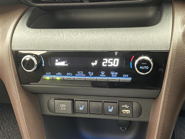 ヤリスクロス ハイブリッドＺ　純正８型ＤＡナビＴＶ　全方位カメラ　禁煙車　ＤＶＤデッキ　ハーフレザー　シートヒーター　電動パーキング　前後ドラレコ　セーフティセンス　衝突軽減　追従クルコン　ＢＳＭ　コーナーセンサー　ＬＥＤライト（30枚目）