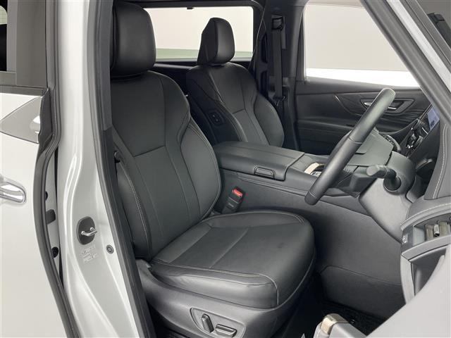 アルファードハイブリッド Z 純正14型ナビ 全方位カメラ 禁煙車 AC100V 黒革 シートヒーター エアシート 両側パワスラ BSM スペアタイヤ ワイヤレス充電 ETC2.0 前後ドラレコ オットマン 電動リアゲート LED(19枚目)
