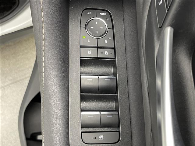 アルファードハイブリッド Z 純正14型ナビ 全方位カメラ 禁煙車 AC100V 黒革 シートヒーター エアシート 両側パワスラ BSM スペアタイヤ ワイヤレス充電 ETC2.0 前後ドラレコ オットマン 電動リアゲート LED(29枚目)