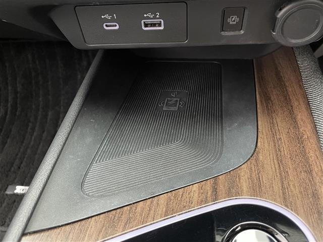 オーラ Ｇ　レザーエディション　純正９型ナビ　ＢＯＳＥ　全方位カメラ　禁煙　デジタルインナーミラー　黒革　ＢＳＭ　プロパイロット　フルセグ　ＨＤＭＩ　ＥＴＣ２．０　ドラレコ　ＬＥＤライト　コーナーセンサー　ワイヤレス充電　衝突軽減（32枚目）