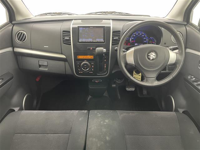 ワゴンＲスティングレー リミテッドＩＩ　社外ナビ　シートヒーター　禁煙車　フルセグＴＶ　ＤＶＤ再生　ＥＴＣ　ＨＩＤオートライト　フォグランプ　Ｂｌｕｅｔｏｏｔｈ　社外フロアマット　純正１５インチアルミホイール　スマートキー　プッシュスタート（2枚目）