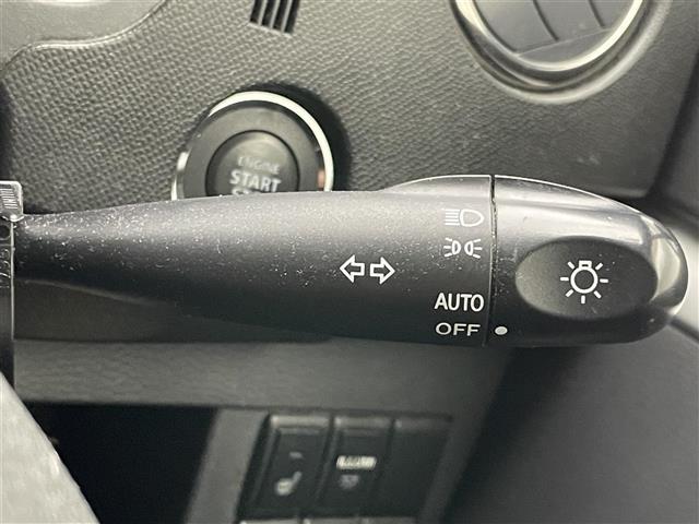 ワゴンＲスティングレー リミテッドＩＩ　社外ナビ　シートヒーター　禁煙車　フルセグＴＶ　ＤＶＤ再生　ＥＴＣ　ＨＩＤオートライト　フォグランプ　Ｂｌｕｅｔｏｏｔｈ　社外フロアマット　純正１５インチアルミホイール　スマートキー　プッシュスタート（14枚目）