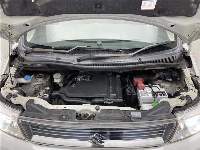 ワゴンＲスティングレー リミテッドＩＩ　社外ナビ　シートヒーター　禁煙車　フルセグＴＶ　ＤＶＤ再生　ＥＴＣ　ＨＩＤオートライト　フォグランプ　Ｂｌｕｅｔｏｏｔｈ　社外フロアマット　純正１５インチアルミホイール　スマートキー　プッシュスタート（24枚目）