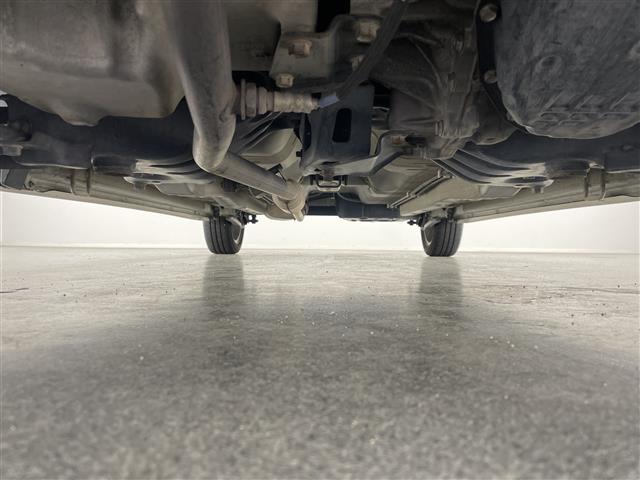 ワゴンＲスティングレー リミテッドＩＩ　社外ナビ　シートヒーター　禁煙車　フルセグＴＶ　ＤＶＤ再生　ＥＴＣ　ＨＩＤオートライト　フォグランプ　Ｂｌｕｅｔｏｏｔｈ　社外フロアマット　純正１５インチアルミホイール　スマートキー　プッシュスタート（25枚目）