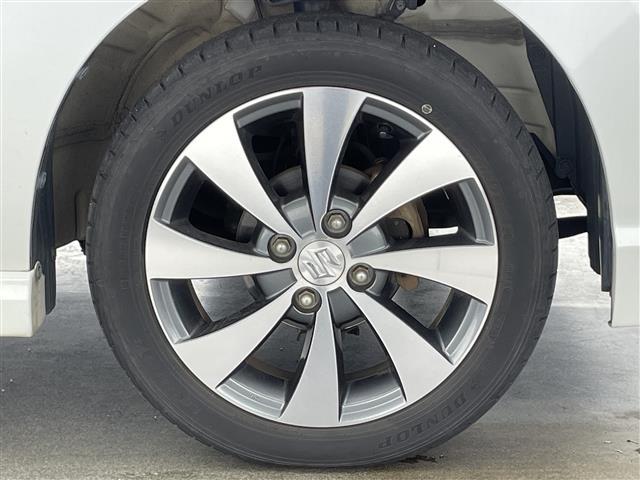 ワゴンＲスティングレー リミテッドＩＩ　社外ナビ　シートヒーター　禁煙車　フルセグＴＶ　ＤＶＤ再生　ＥＴＣ　ＨＩＤオートライト　フォグランプ　Ｂｌｕｅｔｏｏｔｈ　社外フロアマット　純正１５インチアルミホイール　スマートキー　プッシュスタート（26枚目）