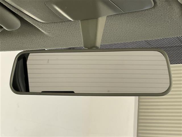 ワゴンＲスティングレー リミテッドＩＩ　社外ナビ　シートヒーター　禁煙車　フルセグＴＶ　ＤＶＤ再生　ＥＴＣ　ＨＩＤオートライト　フォグランプ　Ｂｌｕｅｔｏｏｔｈ　社外フロアマット　純正１５インチアルミホイール　スマートキー　プッシュスタート（28枚目）