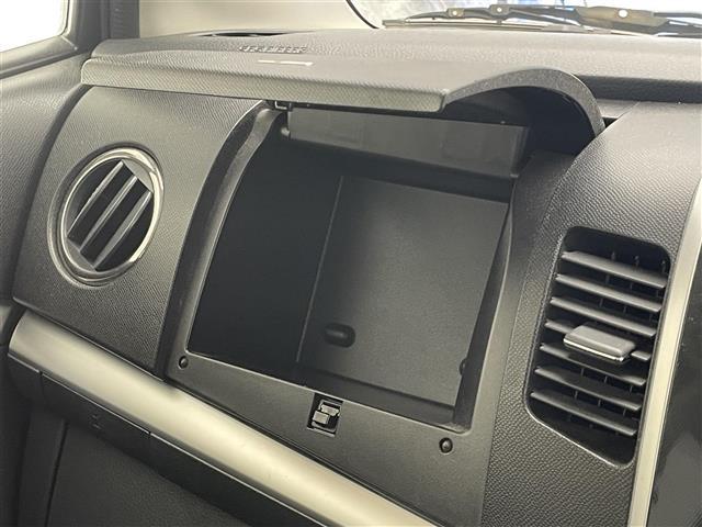 ワゴンＲスティングレー リミテッドＩＩ　社外ナビ　シートヒーター　禁煙車　フルセグＴＶ　ＤＶＤ再生　ＥＴＣ　ＨＩＤオートライト　フォグランプ　Ｂｌｕｅｔｏｏｔｈ　社外フロアマット　純正１５インチアルミホイール　スマートキー　プッシュスタート（29枚目）