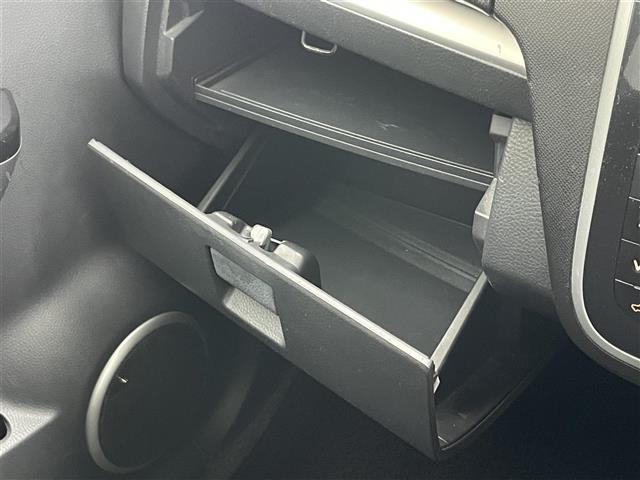 ワゴンＲスティングレー リミテッドＩＩ　社外ナビ　シートヒーター　禁煙車　フルセグＴＶ　ＤＶＤ再生　ＥＴＣ　ＨＩＤオートライト　フォグランプ　Ｂｌｕｅｔｏｏｔｈ　社外フロアマット　純正１５インチアルミホイール　スマートキー　プッシュスタート（30枚目）