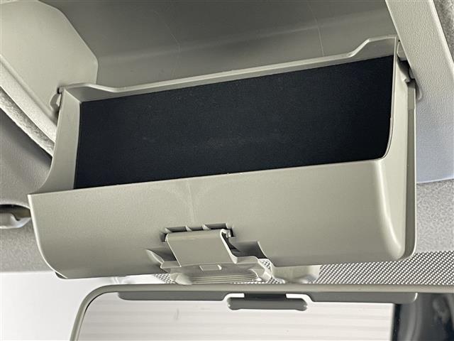 ワゴンＲスティングレー リミテッドＩＩ　社外ナビ　シートヒーター　禁煙車　フルセグＴＶ　ＤＶＤ再生　ＥＴＣ　ＨＩＤオートライト　フォグランプ　Ｂｌｕｅｔｏｏｔｈ　社外フロアマット　純正１５インチアルミホイール　スマートキー　プッシュスタート（31枚目）