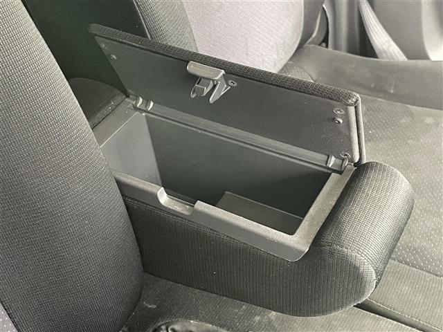 ワゴンＲスティングレー リミテッドＩＩ　社外ナビ　シートヒーター　禁煙車　フルセグＴＶ　ＤＶＤ再生　ＥＴＣ　ＨＩＤオートライト　フォグランプ　Ｂｌｕｅｔｏｏｔｈ　社外フロアマット　純正１５インチアルミホイール　スマートキー　プッシュスタート（32枚目）