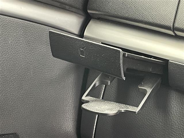 ワゴンＲスティングレー リミテッドＩＩ　社外ナビ　シートヒーター　禁煙車　フルセグＴＶ　ＤＶＤ再生　ＥＴＣ　ＨＩＤオートライト　フォグランプ　Ｂｌｕｅｔｏｏｔｈ　社外フロアマット　純正１５インチアルミホイール　スマートキー　プッシュスタート（33枚目）