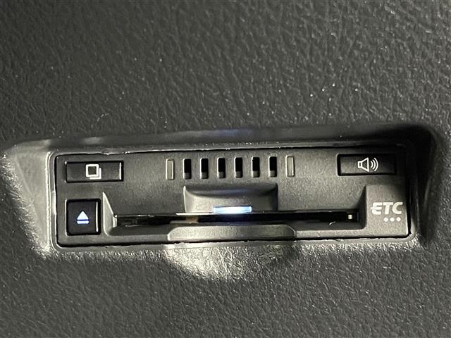 C-HR G モード ネロ セーフティプラス 純正8型DA TRDエアロ 全方位カメラ 禁煙車 ETC シートヒーター ハーフレザー ドラレコ BSM セーフティセンス 衝突軽減 追従クルコン LEDオートライト フォグランプ コーナーセンサー(8枚目)