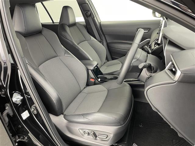 カローラクロス ハイブリッド　Ｚ　純正８型ＤＡＴＶ　全方位カメラ　禁煙車　ハーフレザー　シートヒーター　電動リアゲート　ＢＳＭ　パワーシート　セーフティセンス　衝突軽減　追従クルコン　コーナーセンサー　ルーフレール　ＬＥＤオートライト（19枚目）