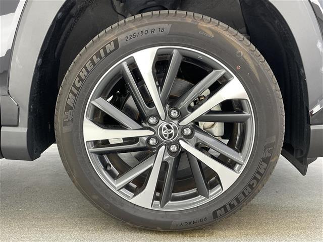 カローラクロス ハイブリッド　Ｚ　純正８型ＤＡＴＶ　全方位カメラ　禁煙車　ハーフレザー　シートヒーター　電動リアゲート　ＢＳＭ　パワーシート　セーフティセンス　衝突軽減　追従クルコン　コーナーセンサー　ルーフレール　ＬＥＤオートライト（25枚目）