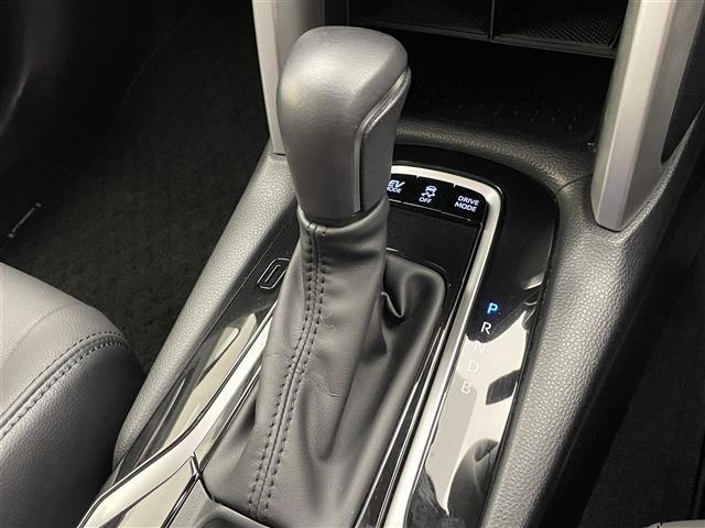カローラクロス ハイブリッド　Ｚ　純正８型ＤＡＴＶ　全方位カメラ　禁煙車　ハーフレザー　シートヒーター　電動リアゲート　ＢＳＭ　パワーシート　セーフティセンス　衝突軽減　追従クルコン　コーナーセンサー　ルーフレール　ＬＥＤオートライト（31枚目）
