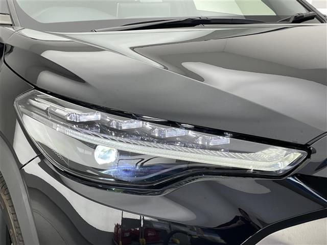 カローラクロス ハイブリッド　Ｚ　純正８型ＤＡＴＶ　全方位カメラ　禁煙車　ハーフレザー　シートヒーター　電動リアゲート　ＢＳＭ　パワーシート　セーフティセンス　衝突軽減　追従クルコン　コーナーセンサー　ルーフレール　ＬＥＤオートライト（33枚目）