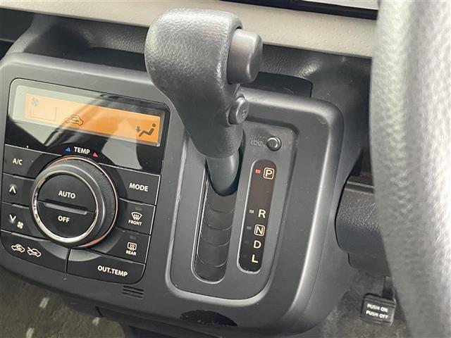 モコ Ｘアイドリングストップ　純正ディスプレイオーディオ　バックカメラ　禁煙車　ＥＴＣ　ＣＤ　ラジオＡＭ　ＦＭ　ＵＳＢ　プッシュスタート　ドライブレコーダー　スマートキー　純正フロアマット　ドアバイザー　電動格納ミラー　Ａストップ（12枚目）