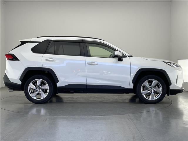 ＲＡＶ４ Ｇ　純正９型ナビＴＶ　バックカメラ　禁煙　ＢＳＭ　電動リアゲート　黒革　シートヒーター　ステアリングヒーター　ＥＴＣ　パワーシート　電動パーキング　ルーフレール　衝突軽減　追従クルコン　ＬＥＤオートライト（40枚目）