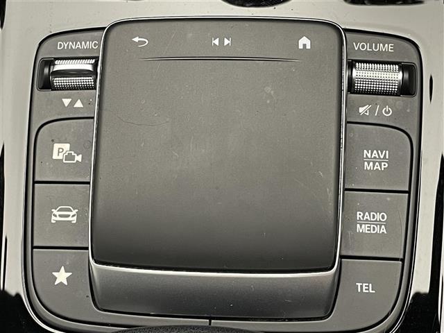 ＧＬＡクラス ＧＬＡ２００ｄ　４マチック　ＡＭＧライン　純正ナビ　フルセグＴＶ　全方位カメラ　禁煙車　レーダーセーフティＰＫＧ　衝突軽減　追従クルコン　ＢＳＭ　ナビゲーションＰＫＧ　ハーフレザー　シートヒーター　メモリシート　コーナーセンサー　ＬＥＤライト（12枚目）