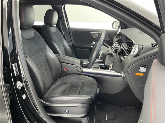 ＧＬＡクラス ＧＬＡ２００ｄ　４マチック　ＡＭＧライン　純正ナビ　フルセグＴＶ　全方位カメラ　禁煙車　レーダーセーフティＰＫＧ　衝突軽減　追従クルコン　ＢＳＭ　ナビゲーションＰＫＧ　ハーフレザー　シートヒーター　メモリシート　コーナーセンサー　ＬＥＤライト（19枚目）