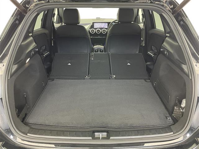 ＧＬＡクラス ＧＬＡ２００ｄ　４マチック　ＡＭＧライン　純正ナビ　フルセグＴＶ　全方位カメラ　禁煙車　レーダーセーフティＰＫＧ　衝突軽減　追従クルコン　ＢＳＭ　ナビゲーションＰＫＧ　ハーフレザー　シートヒーター　メモリシート　コーナーセンサー　ＬＥＤライト（22枚目）