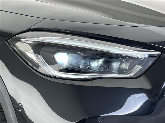 ＧＬＡクラス ＧＬＡ２００ｄ　４マチック　ＡＭＧライン　純正ナビ　フルセグＴＶ　全方位カメラ　禁煙車　レーダーセーフティＰＫＧ　衝突軽減　追従クルコン　ＢＳＭ　ナビゲーションＰＫＧ　ハーフレザー　シートヒーター　メモリシート　コーナーセンサー　ＬＥＤライト（35枚目）