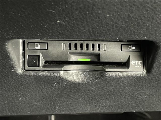 Ｃ－ＨＲ Ｇ　モード　ネロ　セーフティプラス　純正８型ＤＡＴＶ　全方位カメラ　禁煙車　ハーフレザー　シートヒーター　ＢＳＭ　ＥＴＣ　前後ドラレコ　セーフティセンス　衝突軽減　追従クルコン　ＬＥＤオートライト　オートハイビーム　フォグ　スペアタイヤ（8枚目）