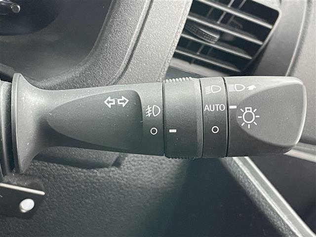 ハイゼットカーゴ Ｇ　ＳＡ　純正９型ＤＡ　バックカメラ　ＨＤＭＩ　禁煙　カープレイ対応　フルセグＴＶ　ＥＴＣ　スマアシＩＩＩ　衝突軽減　車線逸脱　コーナーセンサー　ＬＥＤオートライト　フォグランプ　オートハイビーム　両側スライド（15枚目）