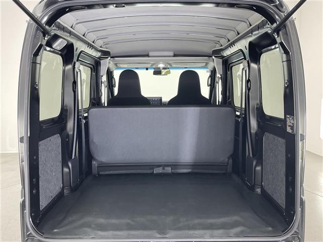 ハイゼットカーゴ Ｇ　ＳＡ　純正９型ＤＡ　バックカメラ　ＨＤＭＩ　禁煙　カープレイ対応　フルセグＴＶ　ＥＴＣ　スマアシＩＩＩ　衝突軽減　車線逸脱　コーナーセンサー　ＬＥＤオートライト　フォグランプ　オートハイビーム　両側スライド（21枚目）