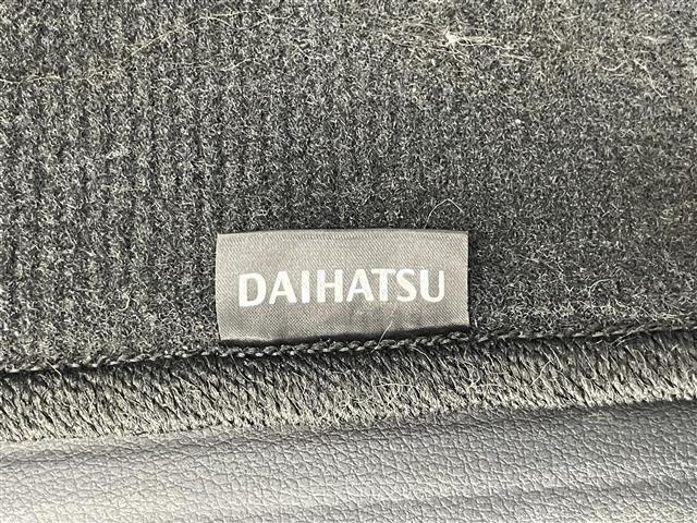 ハイゼットカーゴ Ｇ　ＳＡ　純正９型ＤＡ　バックカメラ　ＨＤＭＩ　禁煙　カープレイ対応　フルセグＴＶ　ＥＴＣ　スマアシＩＩＩ　衝突軽減　車線逸脱　コーナーセンサー　ＬＥＤオートライト　フォグランプ　オートハイビーム　両側スライド（27枚目）