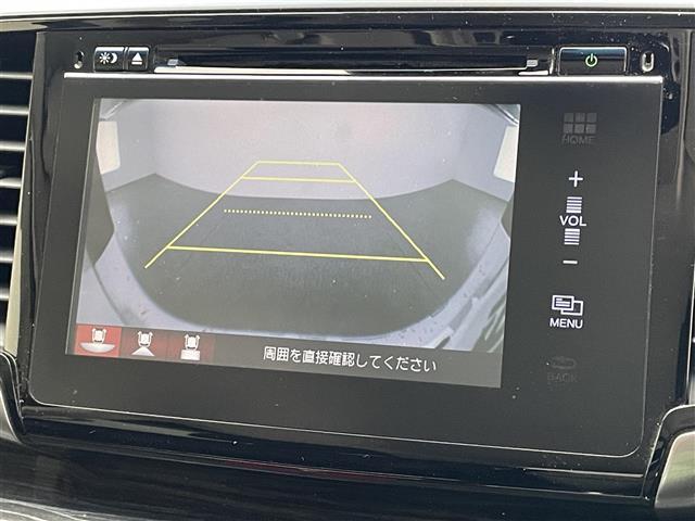 オデッセイ アブソルート　純正ナビ　ＨＤＭＩ　両側パワスラ　禁煙車　バックカメラ　ＥＴＣ　パドルシフト　ＤＶＤ　クルーズコントロール　黒ハーフレザー　ＬＥＤオートライト　フォグランプ　純正アルミ　ＵＳＢ端子　カーテンエアバック（4枚目）