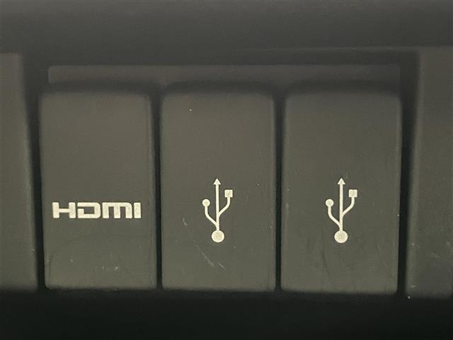 オデッセイ アブソルート　純正ナビ　ＨＤＭＩ　両側パワスラ　禁煙車　バックカメラ　ＥＴＣ　パドルシフト　ＤＶＤ　クルーズコントロール　黒ハーフレザー　ＬＥＤオートライト　フォグランプ　純正アルミ　ＵＳＢ端子　カーテンエアバック（5枚目）