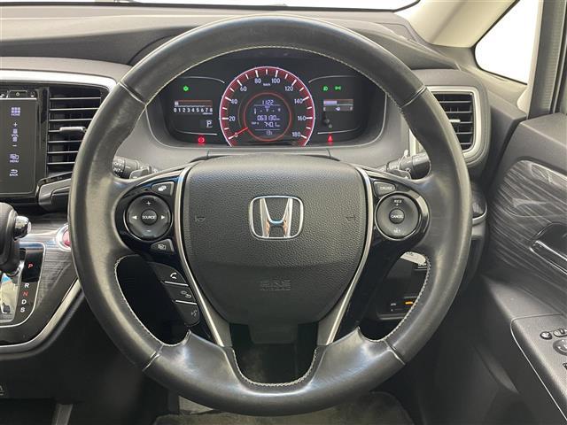 オデッセイ アブソルート　純正ナビ　ＨＤＭＩ　両側パワスラ　禁煙車　バックカメラ　ＥＴＣ　パドルシフト　ＤＶＤ　クルーズコントロール　黒ハーフレザー　ＬＥＤオートライト　フォグランプ　純正アルミ　ＵＳＢ端子　カーテンエアバック（10枚目）