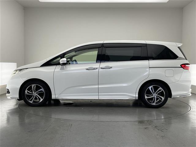 オデッセイ アブソルート　純正ナビ　ＨＤＭＩ　両側パワスラ　禁煙車　バックカメラ　ＥＴＣ　パドルシフト　ＤＶＤ　クルーズコントロール　黒ハーフレザー　ＬＥＤオートライト　フォグランプ　純正アルミ　ＵＳＢ端子　カーテンエアバック（17枚目）
