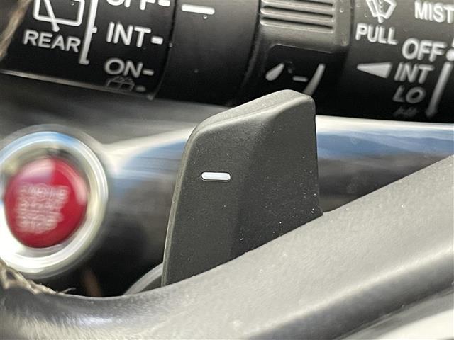 オデッセイ アブソルート　純正ナビ　ＨＤＭＩ　両側パワスラ　禁煙車　バックカメラ　ＥＴＣ　パドルシフト　ＤＶＤ　クルーズコントロール　黒ハーフレザー　ＬＥＤオートライト　フォグランプ　純正アルミ　ＵＳＢ端子　カーテンエアバック（30枚目）