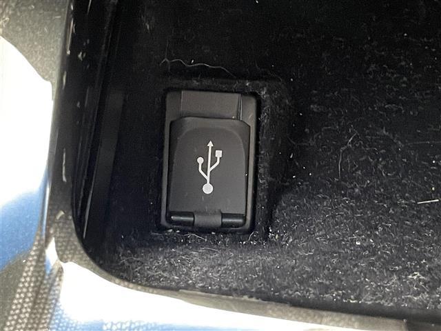 クラウンハイブリッド アスリートS 純正8型ナビ 禁煙車 シートヒーター パワーシート ETC ドラレコ クルコン バックカメラ フルセグ DVD 純正アルミ オートライト フォグランプ ステアリングヒーター USB端子 パワーシート(9枚目)