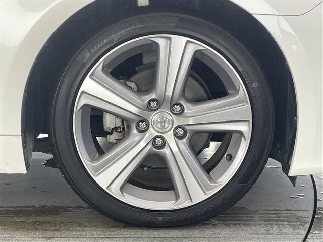 クラウンハイブリッド アスリートS 純正8型ナビ 禁煙車 シートヒーター パワーシート ETC ドラレコ クルコン バックカメラ フルセグ DVD 純正アルミ オートライト フォグランプ ステアリングヒーター USB端子 パワーシート(24枚目)