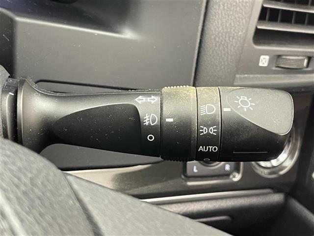 クラウンハイブリッド アスリートS 純正8型ナビ 禁煙車 シートヒーター パワーシート ETC ドラレコ クルコン バックカメラ フルセグ DVD 純正アルミ オートライト フォグランプ ステアリングヒーター USB端子 パワーシート(31枚目)