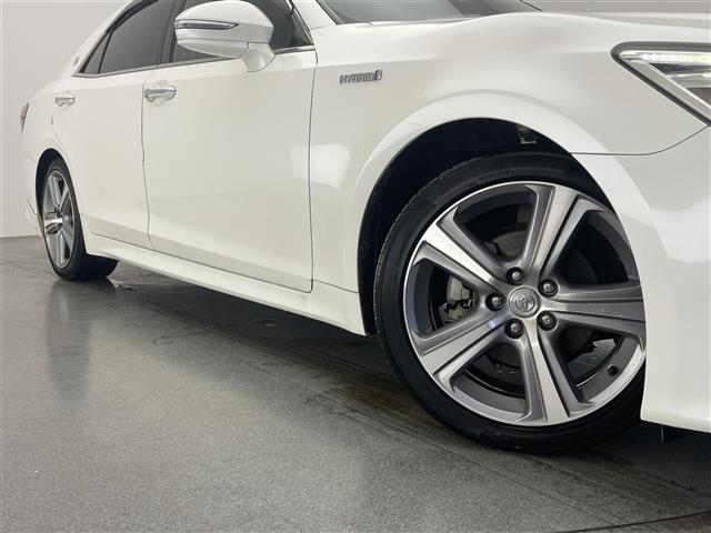 クラウンハイブリッド アスリートS 純正8型ナビ 禁煙車 シートヒーター パワーシート ETC ドラレコ クルコン バックカメラ フルセグ DVD 純正アルミ オートライト フォグランプ ステアリングヒーター USB端子 パワーシート(34枚目)