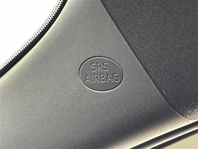 ヤリス ハイブリッドＺ　純正８型ＤＡナビＴＶ　バックカメラ　禁煙車　シートヒーター　モデリスタ１５インチＡＷ　前後ドラレコ　セーフティセンス　衝突軽減　追従クルコン　ＬＥＤオートライト　コーナーセンサー　メモリシート　ＥＴＣ（9枚目）